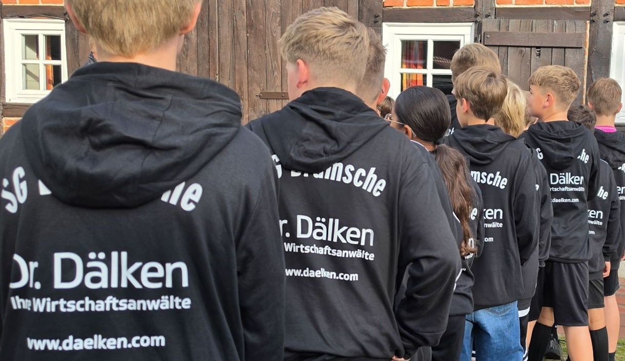 Trikotsponsor - Dr. Dälken - Ihre Wirtschaftsanwälte